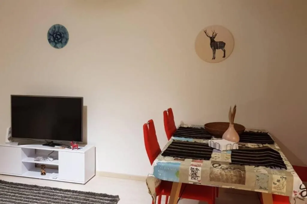 Image 3 of 2.5 Rooms Furnished Family Apartment in Luzern-44