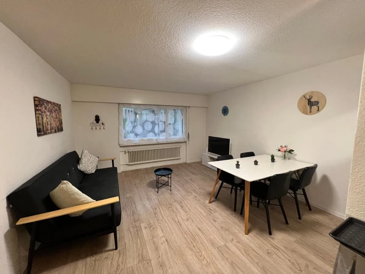 Image 2 of 2.5 Rooms Furnished Family Apartment in Luzern-44