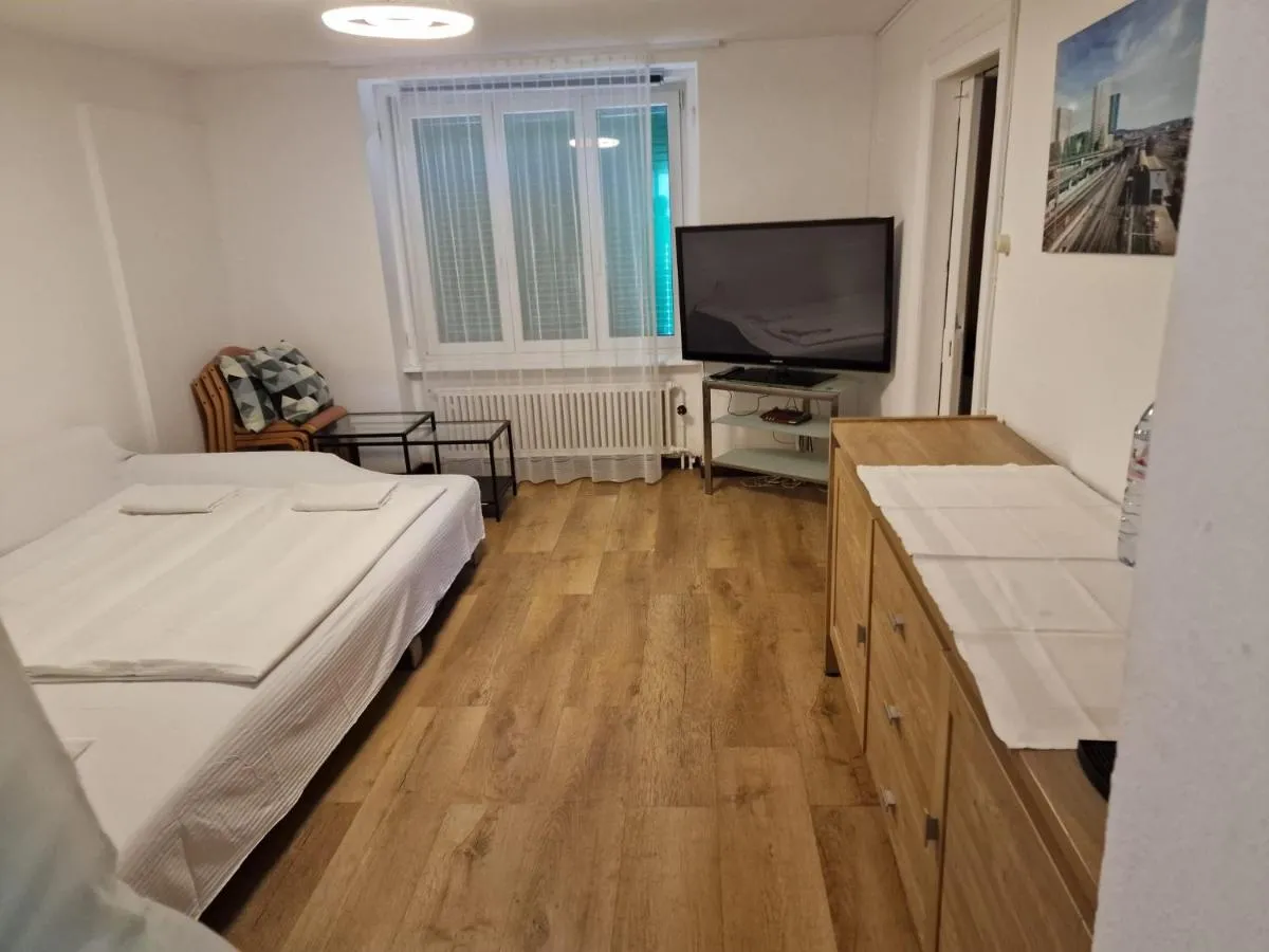 Image 1 of Bastis Central Guesthouse Lucerne City