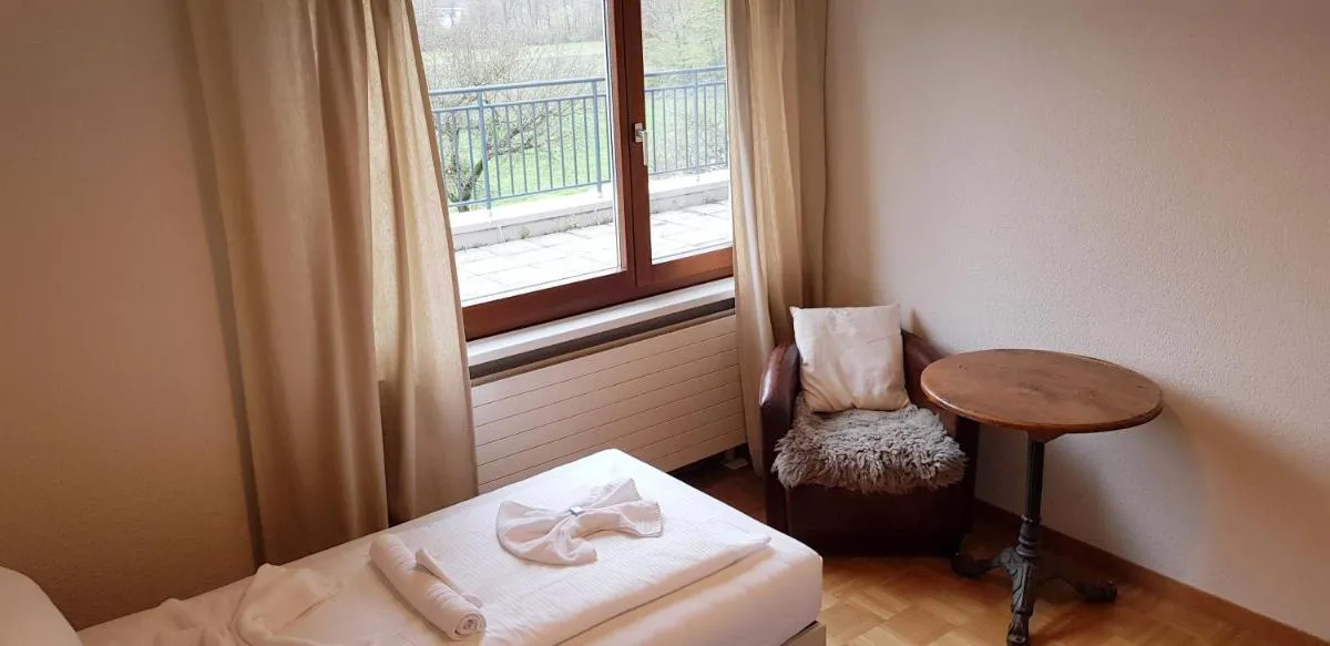 Image 1 of Easy-Living Buholz Hoch 12