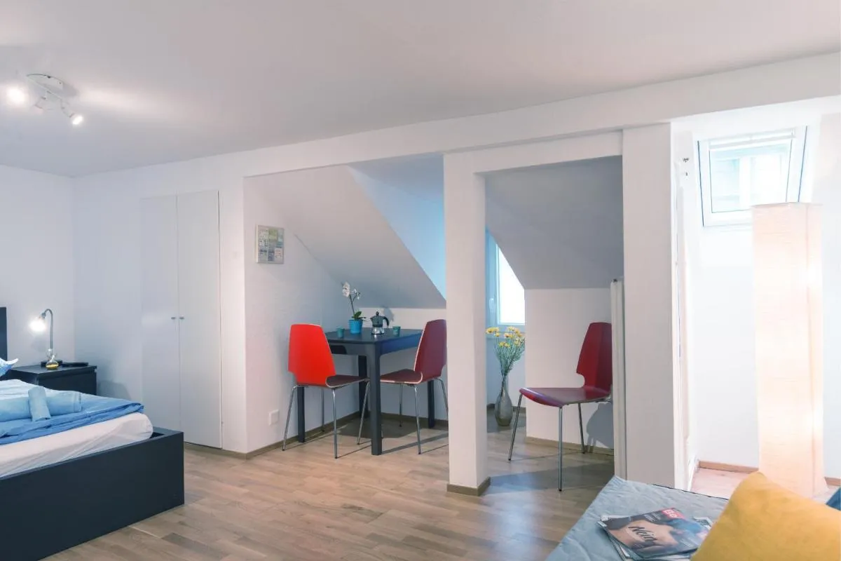 Image 6 of HITrental Old Town Apartments
