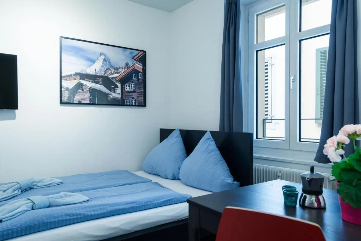 Image 3 of HITrental Old Town Apartments