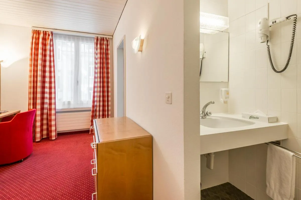 Image 1 of Hotel Alpina Luzern