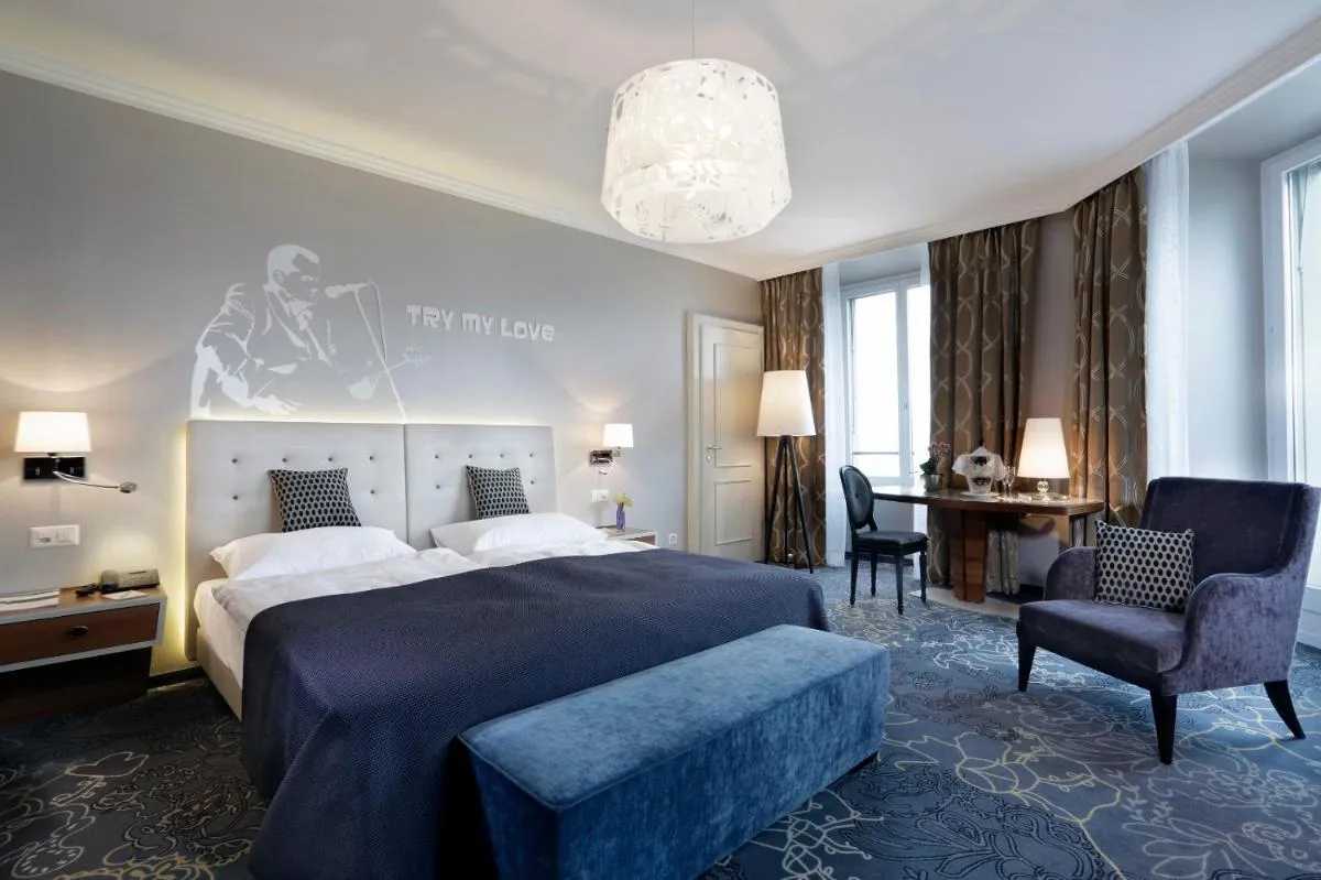 Image 1 of Hotel Schweizerhof Luzern