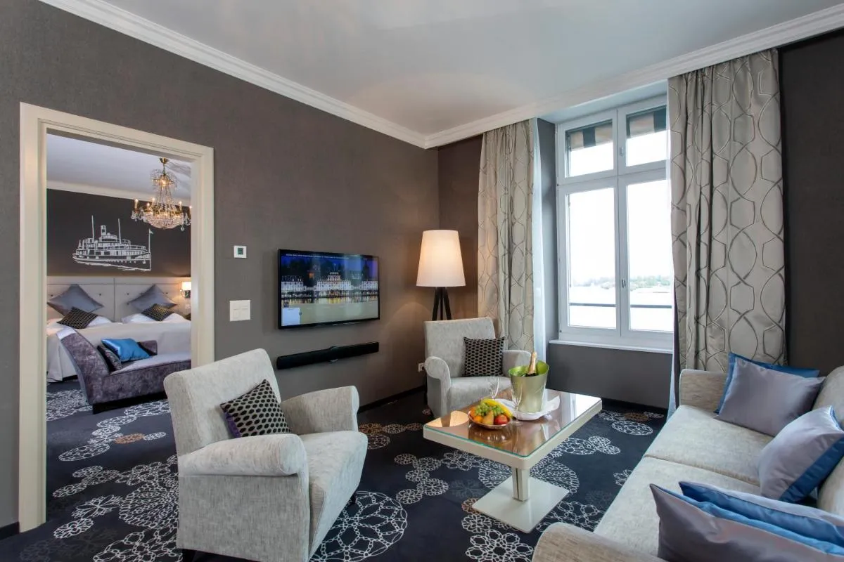Image 3 of Hotel Schweizerhof Luzern