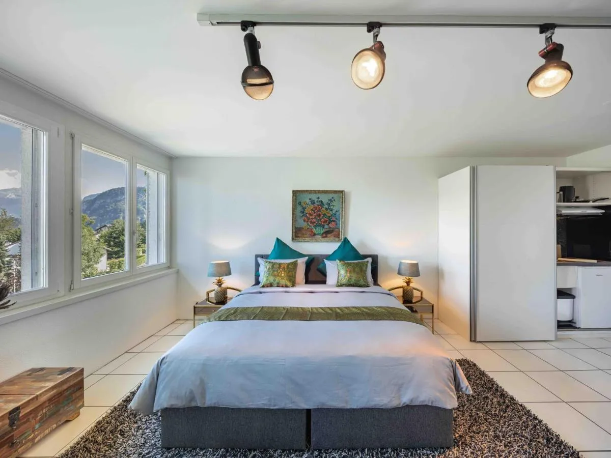 Image 1 of Villa Ysara, 7 Bedroom Pool Villa with lake Lucerne View
