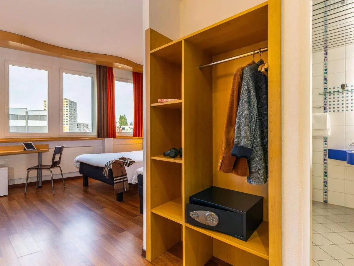 Image 2 of ibis Luzern Kriens