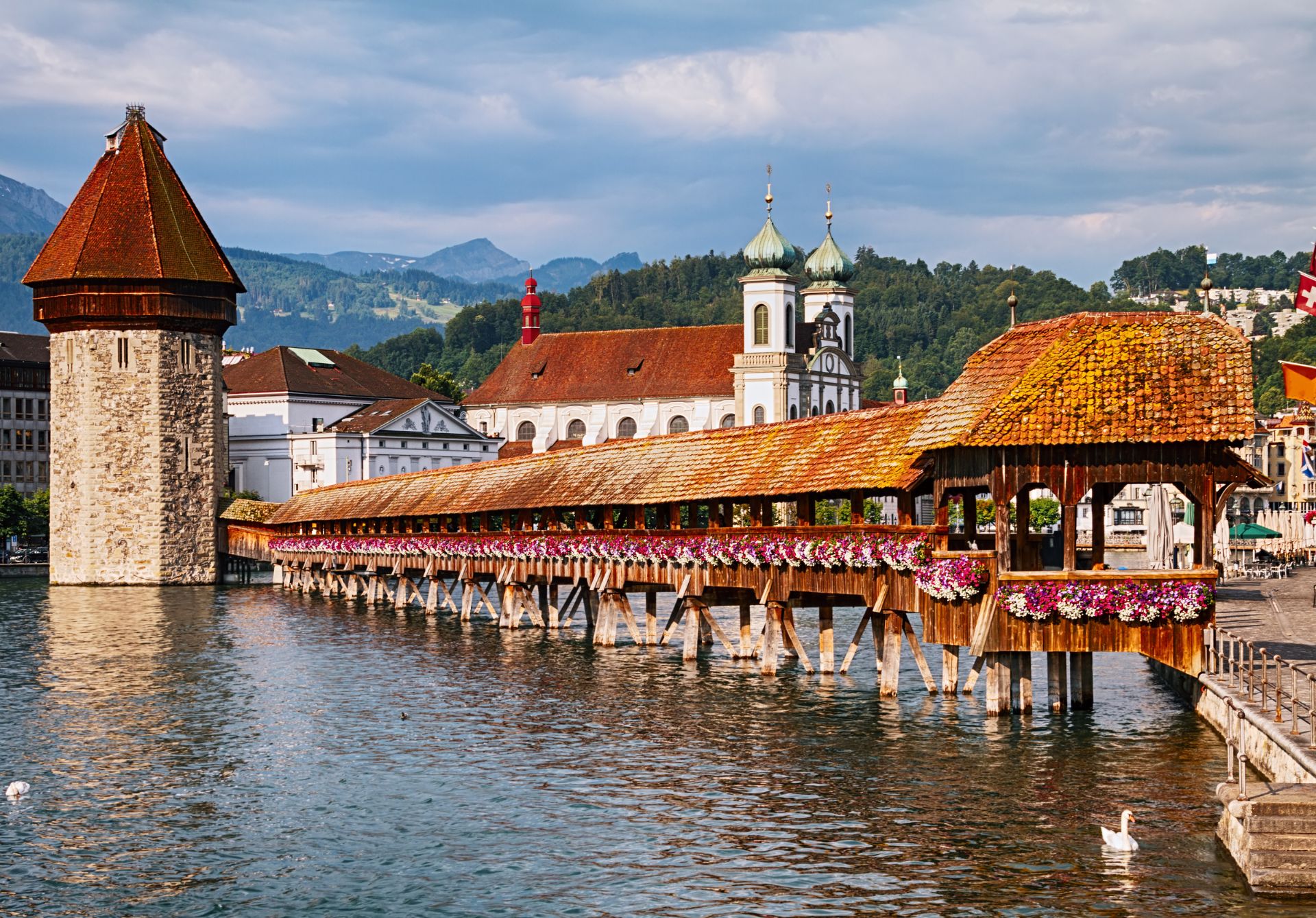 10 Luxury Hotels in Lucerne